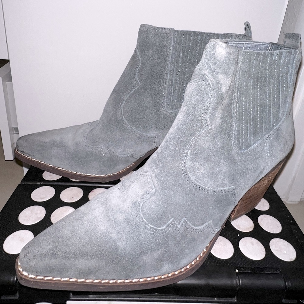 Sam Edelman Suede Gray Size 7